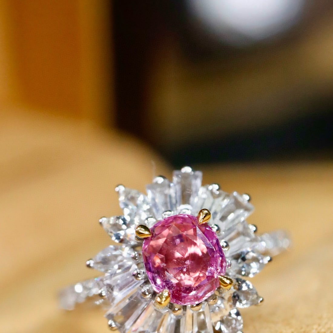 14k Gold 1.03 Ctw Natural Padparadscha Sapphire & Diamond Ring - 4