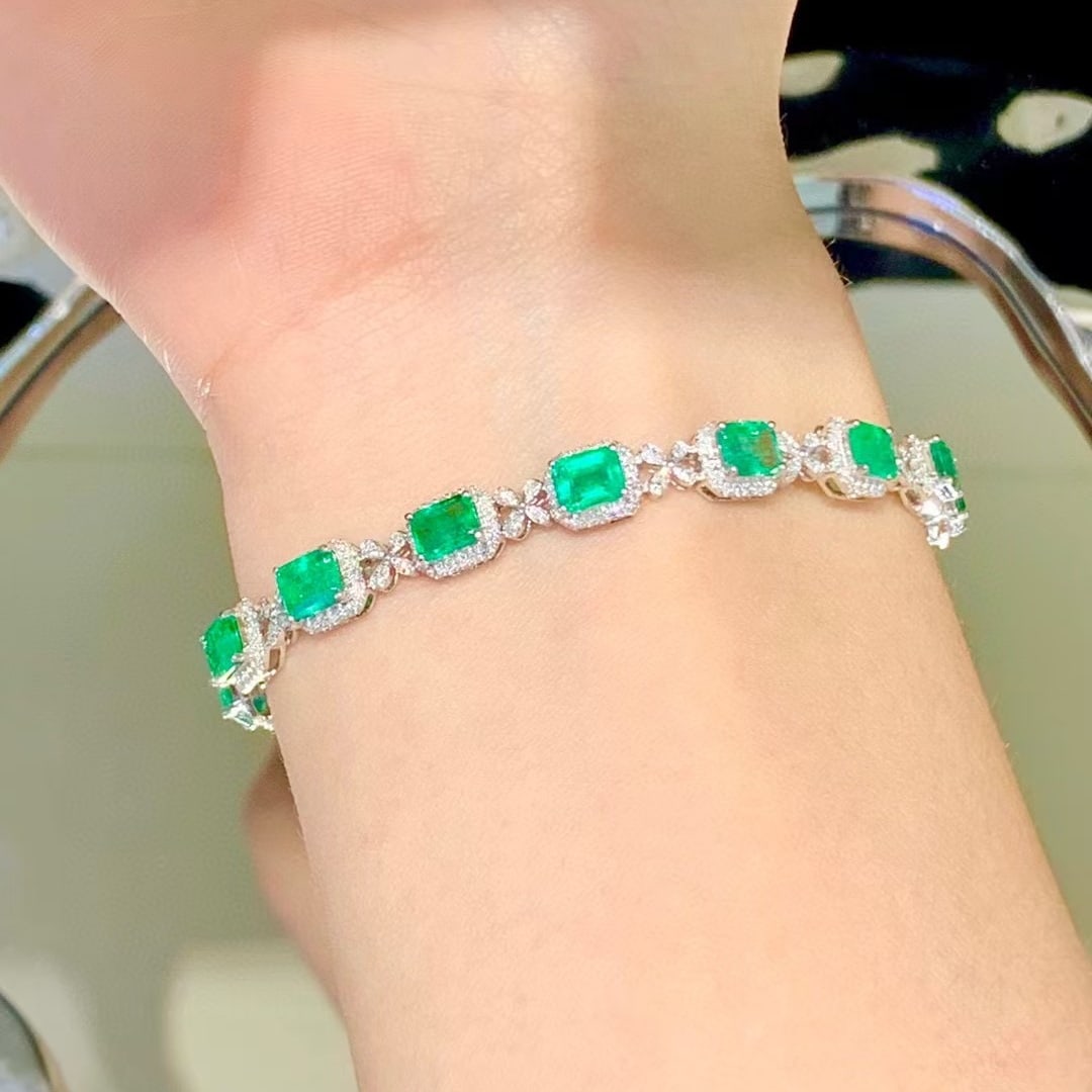 14k Gold 7.5 Ct Natural Emerald & Diamond Bracelet - 6