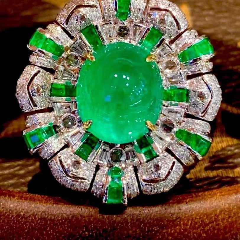 14k Gold 8.05 Ct Natural Emerald & Diamond Ring - 7