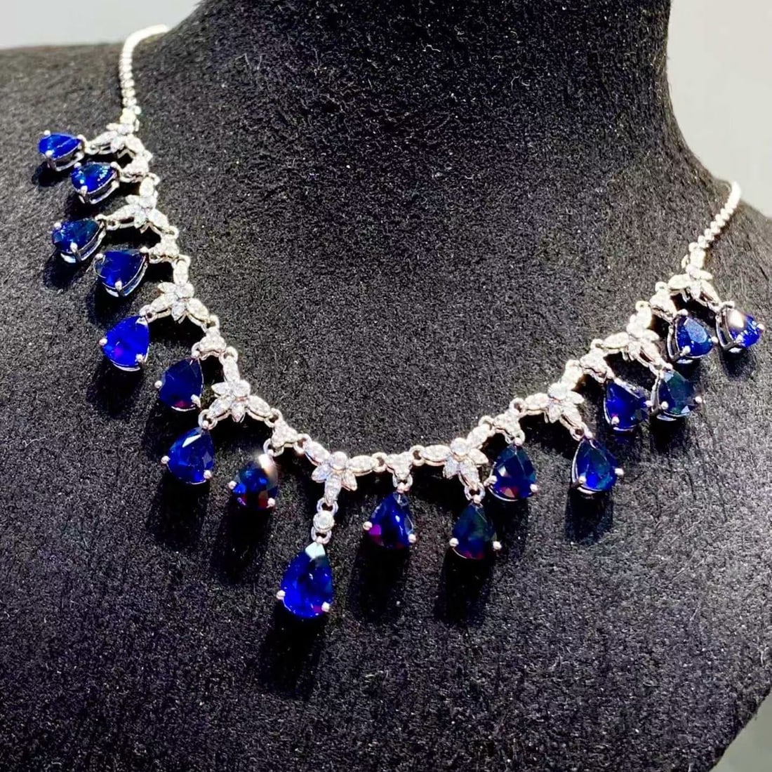 14k Gold 7.1 Ct Natural Sapphire & Diamond Necklace - 2