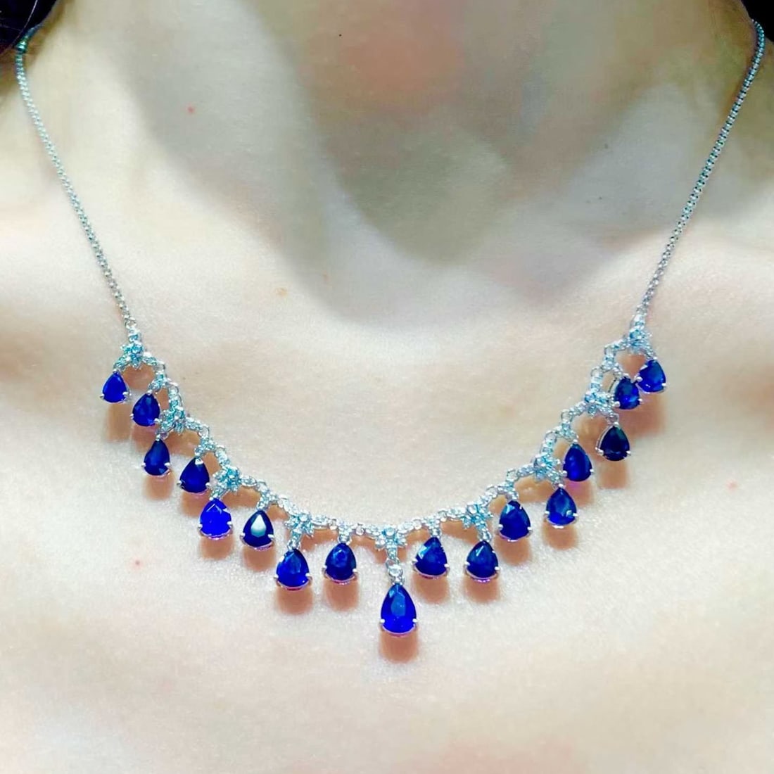 14k Gold 7.1 Ct Natural Sapphire & Diamond Necklace - 3