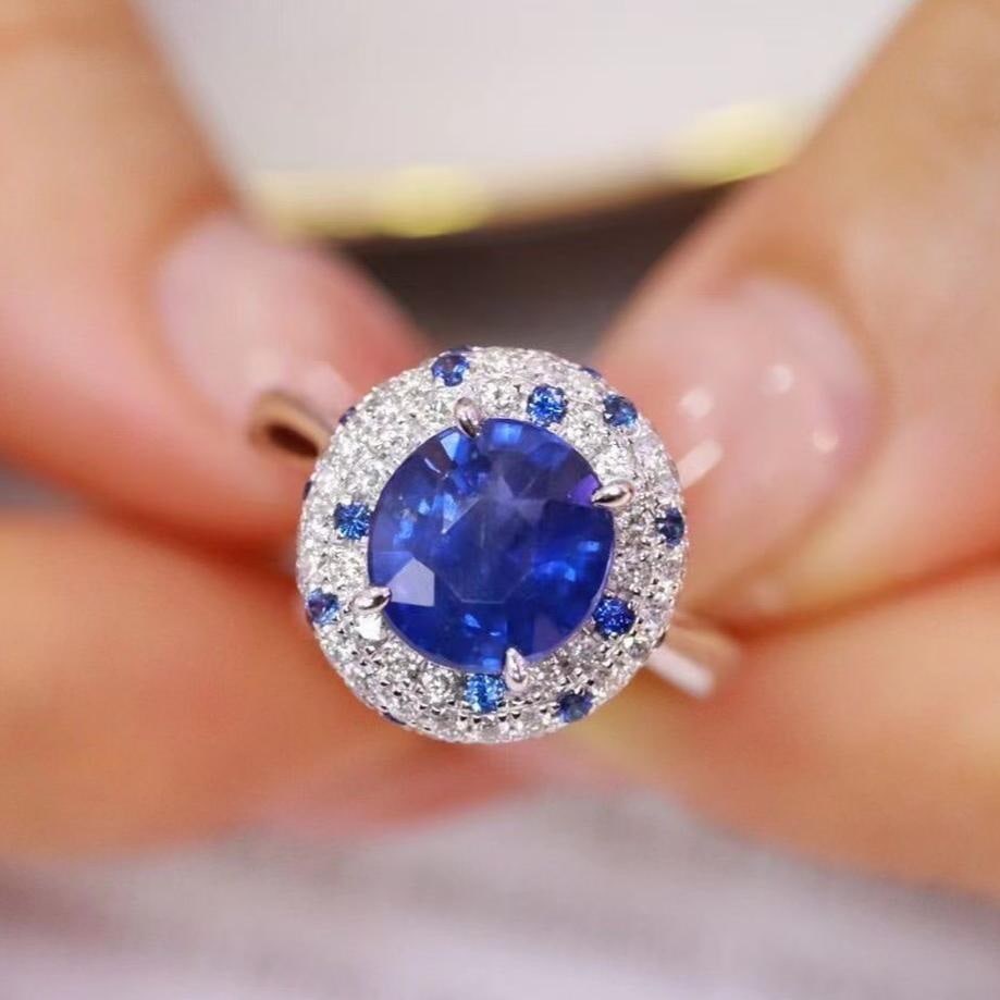 14k Gold 3.30 Ctw Natural Sapphire & Diamond Ring: Ref:231155037 // gold content:14k gold // ring size:7. 25us // // main gemstone:sapphire // shape:oval // carat weight:2. 87ct // color:blue // treatment:natural // // adjacent gemstone 2 : diamond //