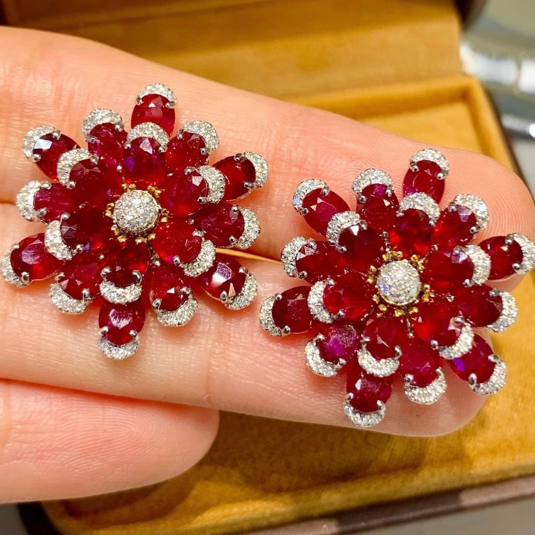 14k Gold 11.25 Ct Natural Ruby & Diamond Earrings - 3