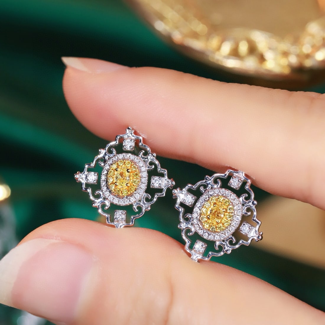 14k Gold 0.40 Ctw Natural Yellow Diamond & Diamond Earrings - 5