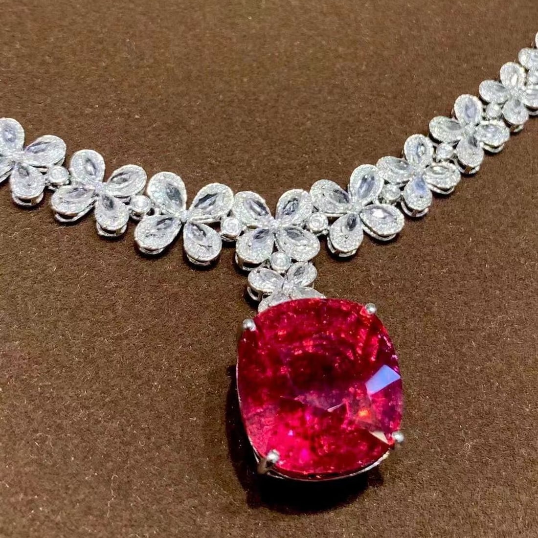14k Gold 25 Ct Natural Tourmaline & Diamond Necklace - 2