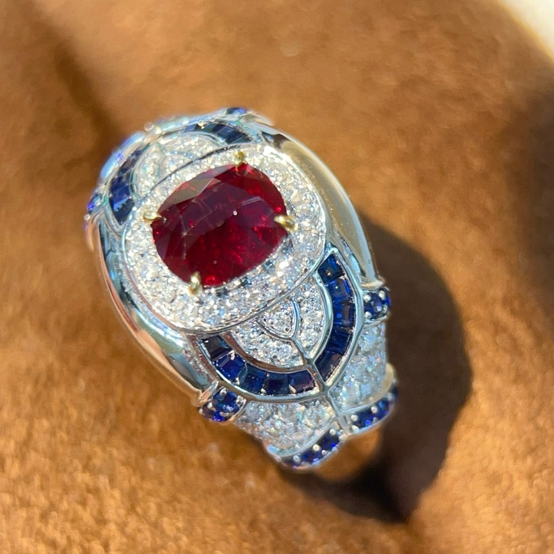 14k Gold 2.25 Ctw Natural Ruby & Diamond Ring - 4