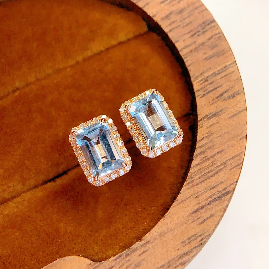 14k Gold 1.4 Ct Natural Aquamarine & Diamond Earrings - 6