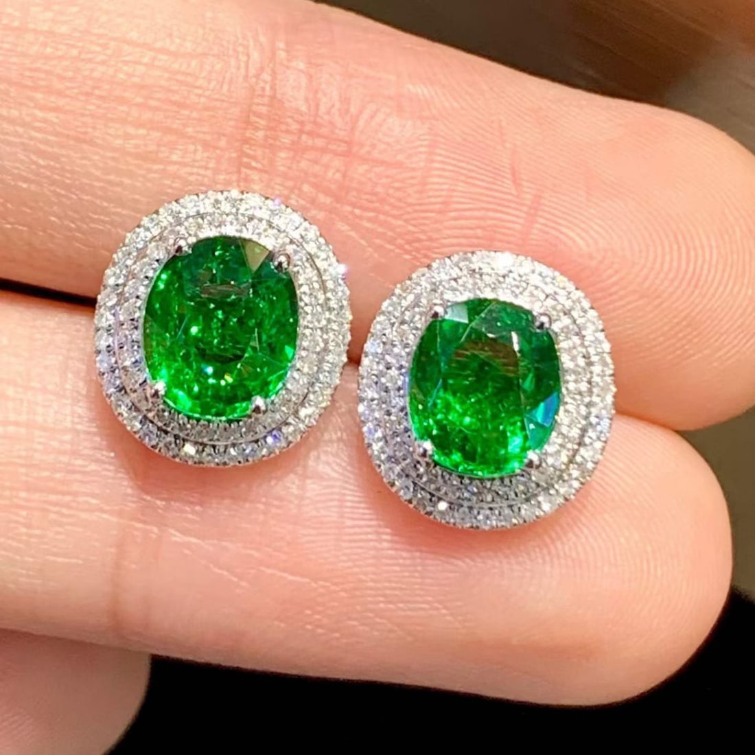 14k Gold 2.5 Ct Natural Tsavorite & Diamond Earrings - 2