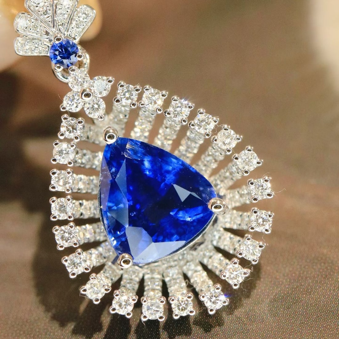 14k Gold 2.60 Ctw Natural Sapphire & Diamond Pendant( Without Chain ) - 3