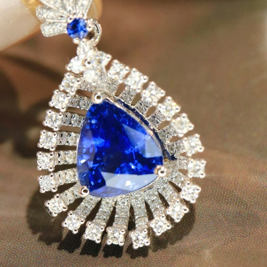14k Gold 2.60 Ctw Natural Sapphire & Diamond Pendant( Without Chain ) - 4