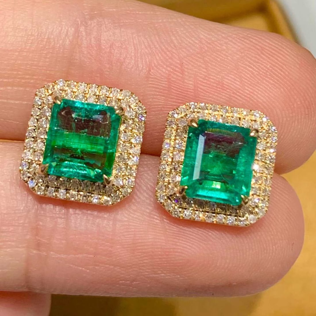 14k Gold 2.2 Ct Natural Emerald & Diamond Earrings - 2