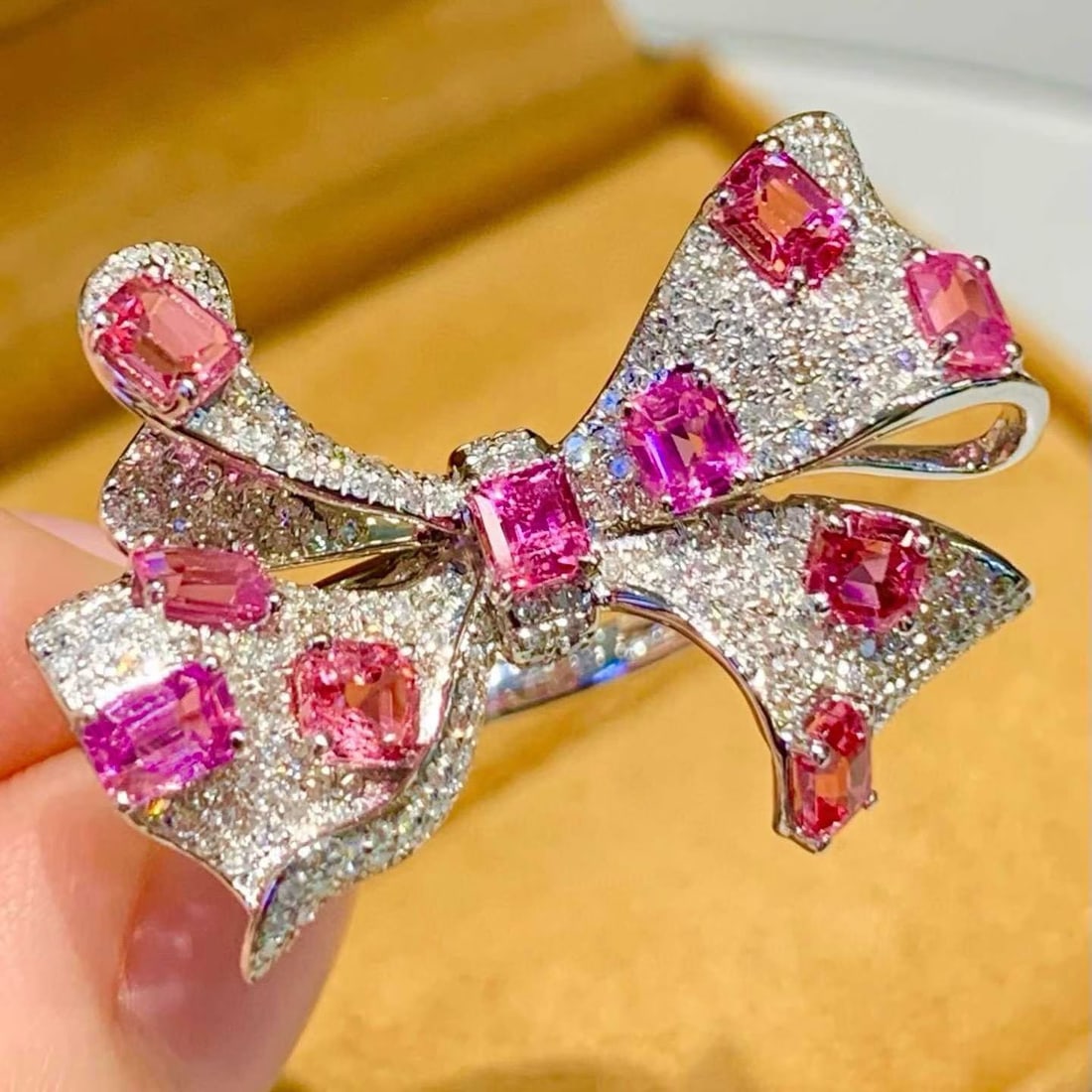 14k Gold 2 Ct Natural Spinel & Diamond Ring: Ref:231155222 // gold content:14k gold // ring size:7. 25us // // main gemstone:spinel // shape:octagonal // carat weight:2ct // color:pink // treatment:natural // // adjacent gemstone 2 : diamond //