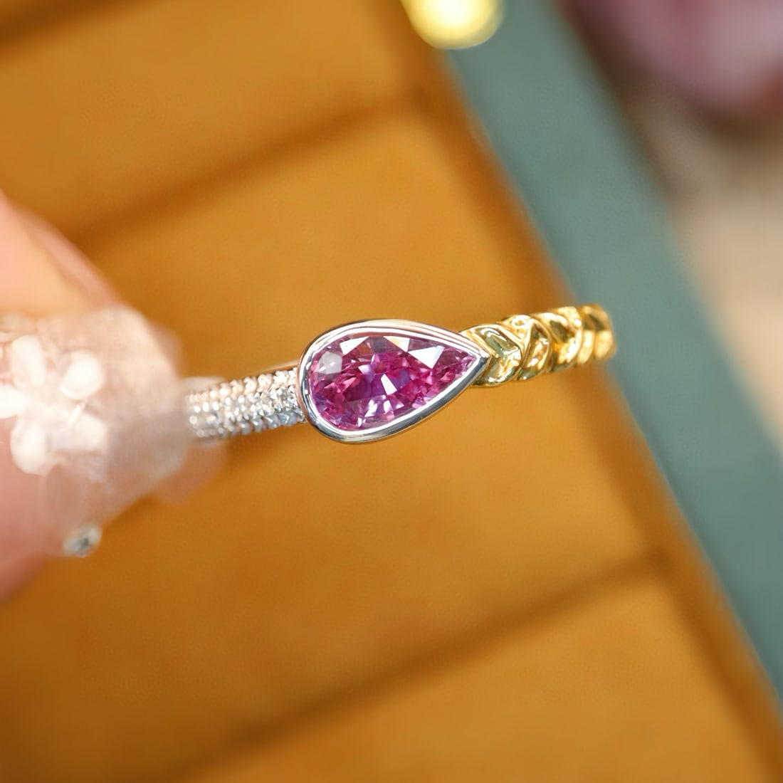 14k Gold 0.81 Ctw Natural Sapphire & Diamond Ring: Ref:231155226 // gold content:14k gold // ring size:7. 25us // // main gemstone:sapphire // shape:pear // carat weight:0. 78ct // color:pink // treatment:natural // // adjacent gemstone 2 : diamond