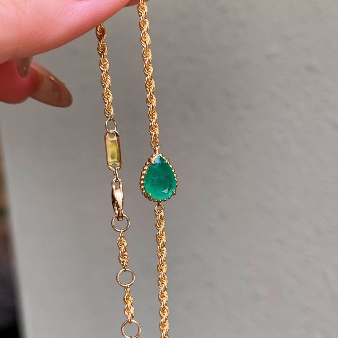 14k Gold 0.6 Ct Natural Emerald Bracelet - 5