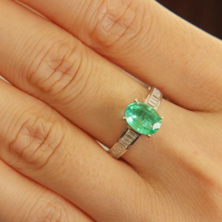 14k Gold 1.71 Ctw Natural Emerald & Diamond Ring - 4