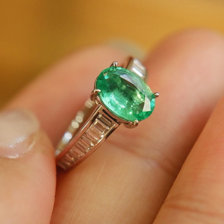 14k Gold 1.71 Ctw Natural Emerald & Diamond Ring - 6
