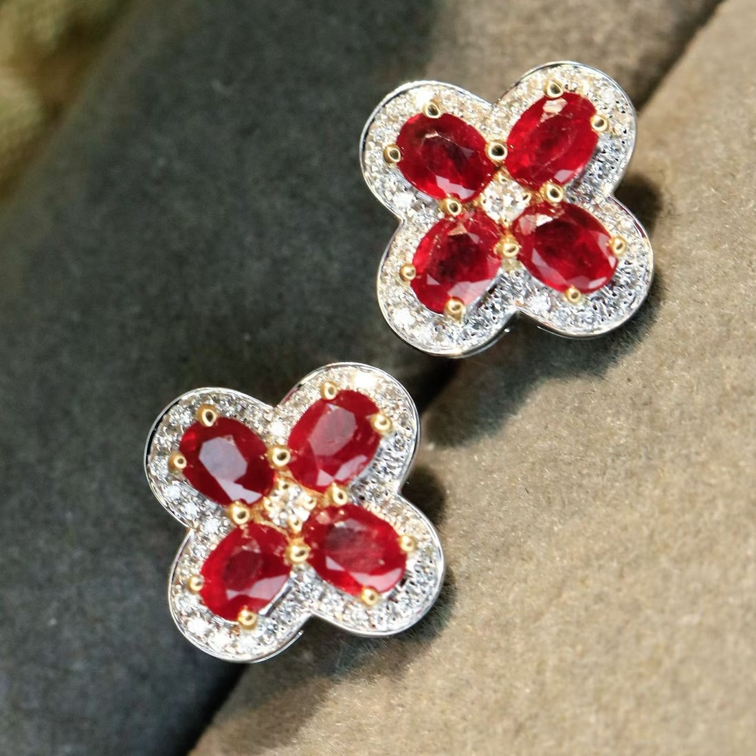 14k Gold 1.38 Ctw Natural Ruby & Diamond Earrings: Ref:231155242 // gold content:14k gold // main gemstone:ruby // shape:oval // carat weight:1. 2ct // color:red // treatment:natural // // adjacent gemstone 2 : diamond // shape:round // carat