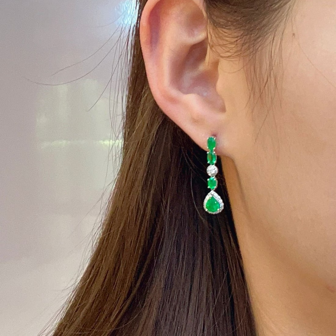 14k Gold 2.5 Ct Natural Emerald & Diamond Earrings - 5