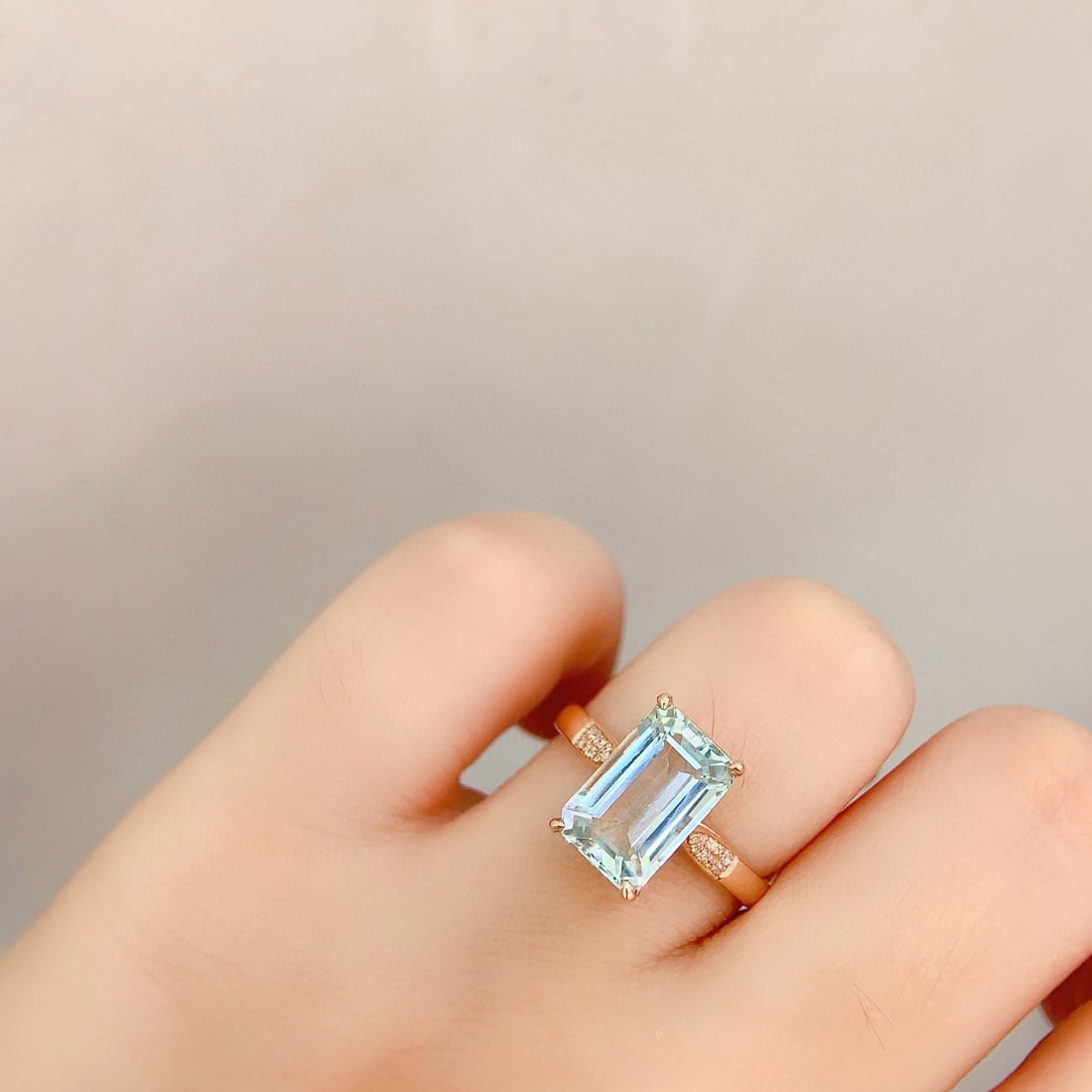 14k Gold 3.2 Ct Natural Aquamarine & Diamond Ring - 6