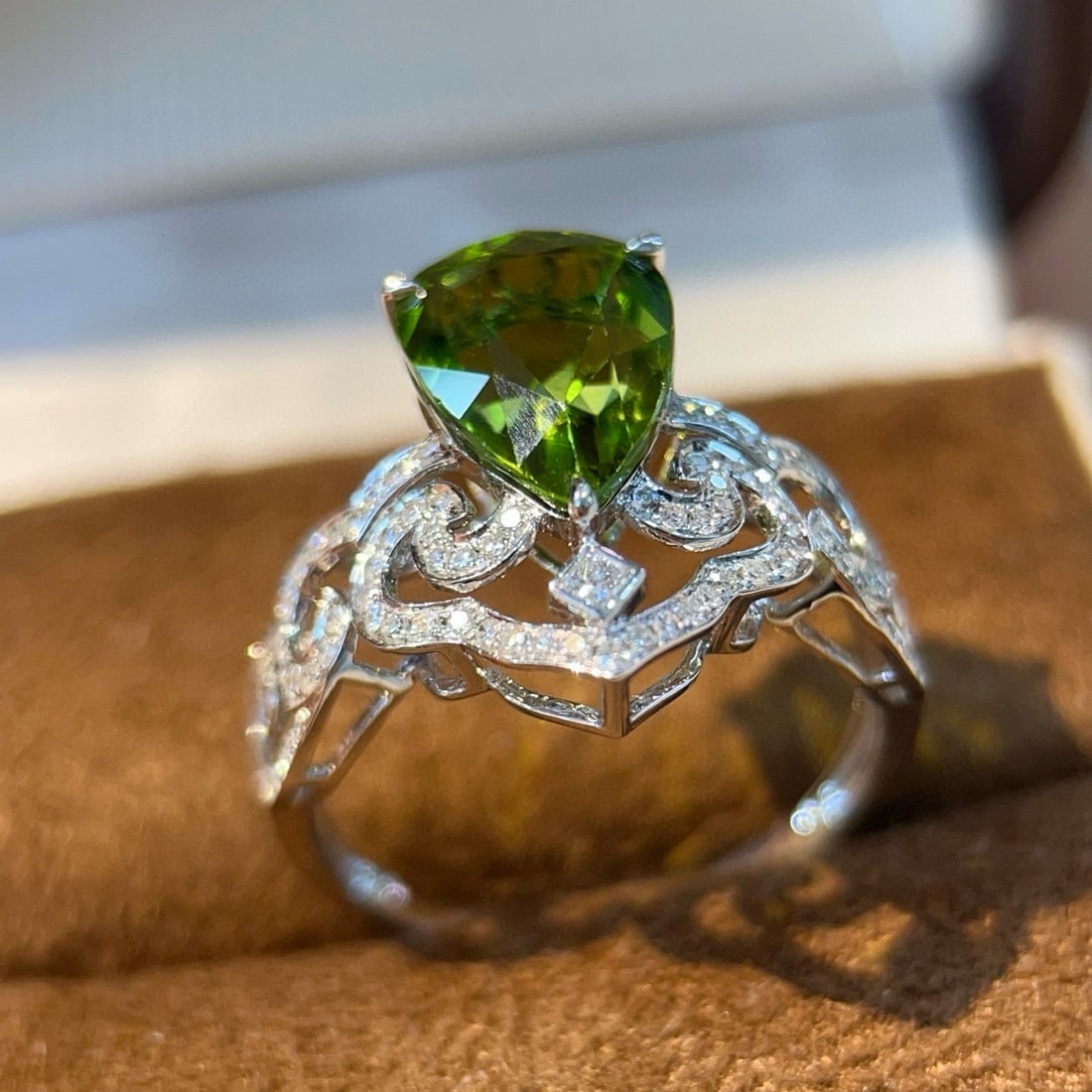 14k Gold 3.99 Ctw Natural Tourmaline & Diamond Ring - 4