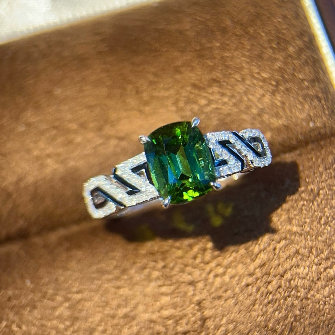 14k Gold 1.75 Ctw Natural Tourmaline & Diamond Ring: Ref:231155256 // gold content:14k gold // ring size:7. 25us // // main gemstone:tourmaline // shape:cushion // carat weight:1. 65ct // color:green // treatment:natural // // adjacent gemstone 2 :