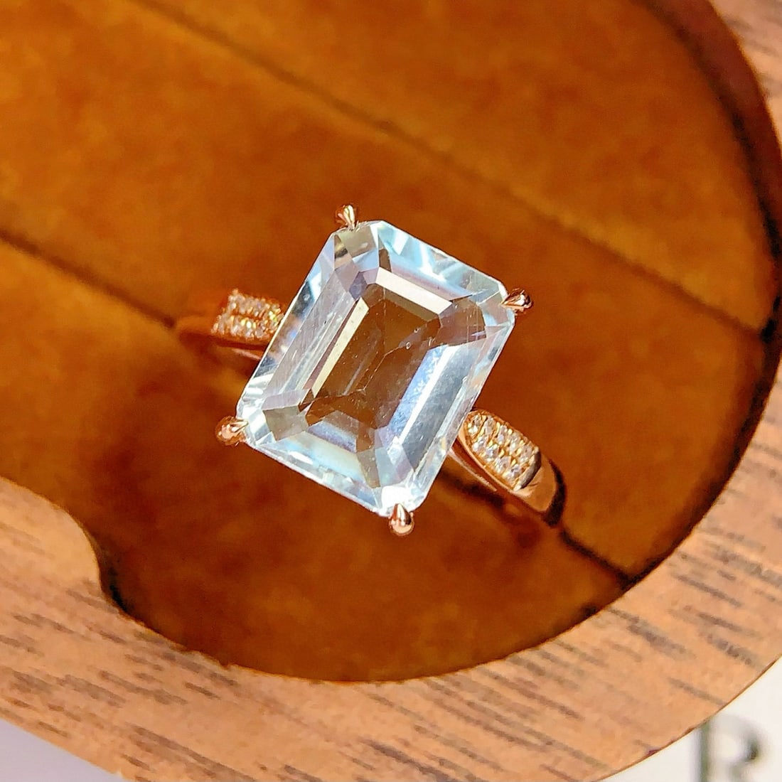 14k Gold 3.2 Ct Natural Aquamarine & Diamond Ring - 3