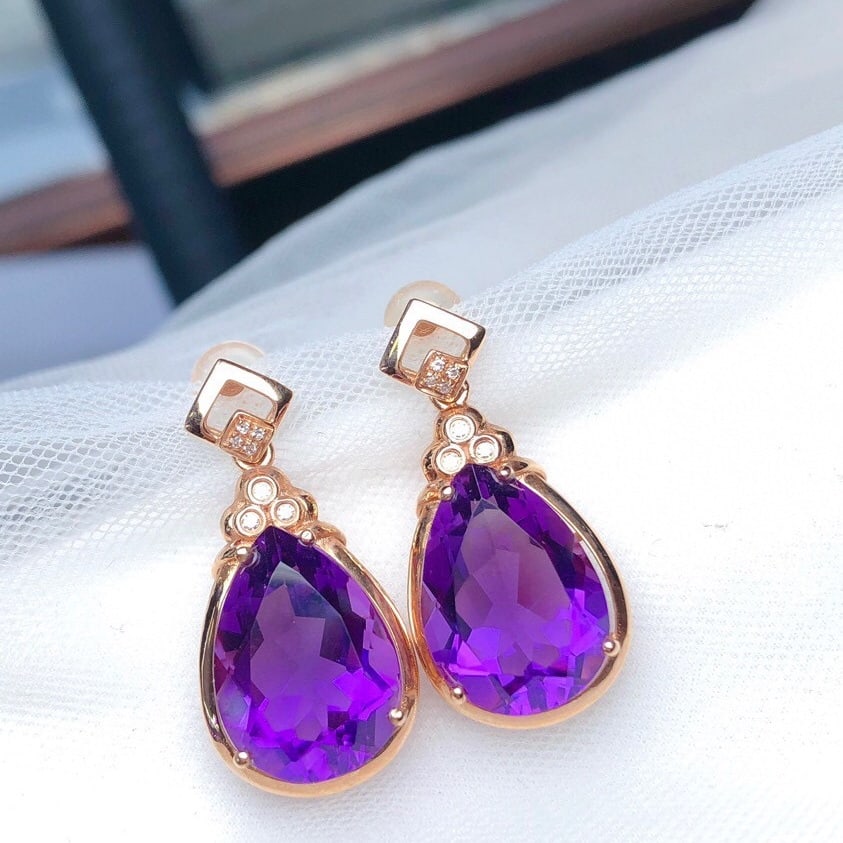 14k Gold 10.05 Ct Natural Amethyst & Diamond Earrings: Ref:231156037 // gold content:14k gold // main gemstone:amethyst // shape:pear // carat weight:10. 05ct // color:purple // treatment:natural // // adjacent gemstone 2 : diamond // number of stones:14