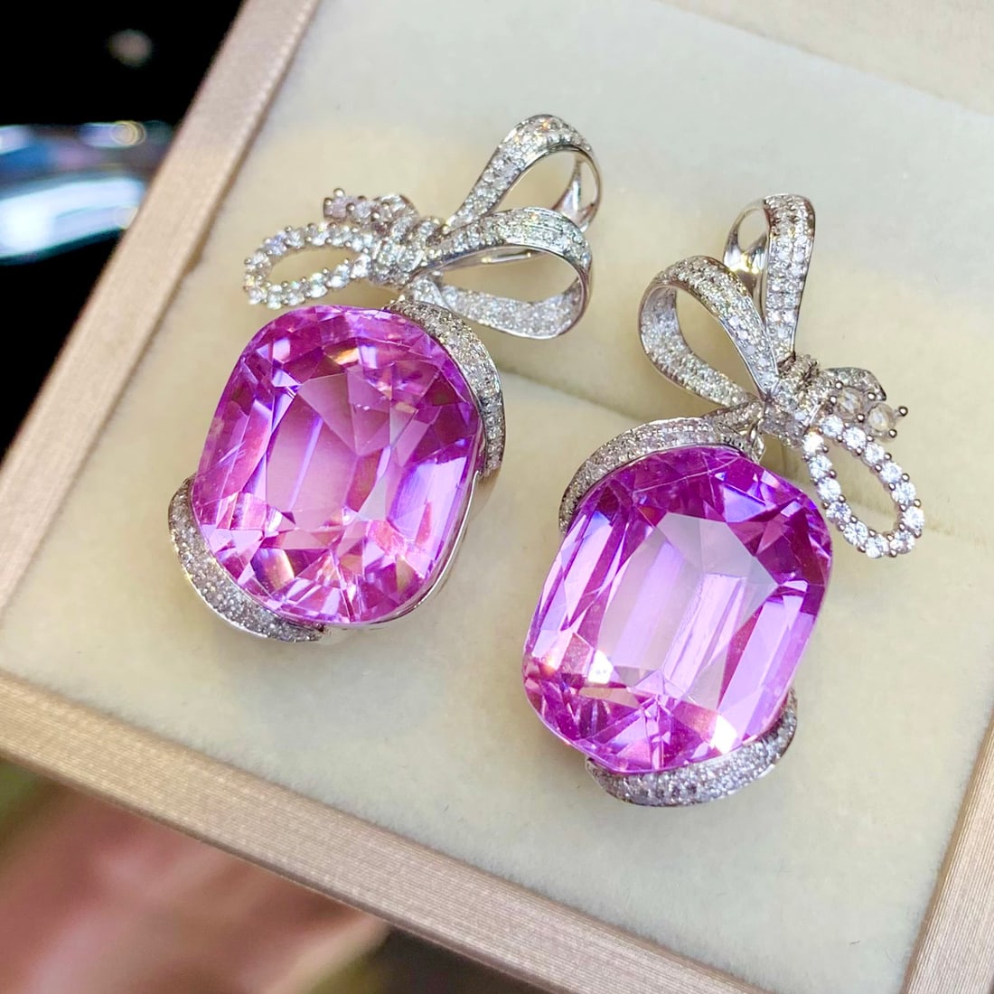 14k Gold 39.2 Ct Natural Kunzite & Diamond Earrings - 5