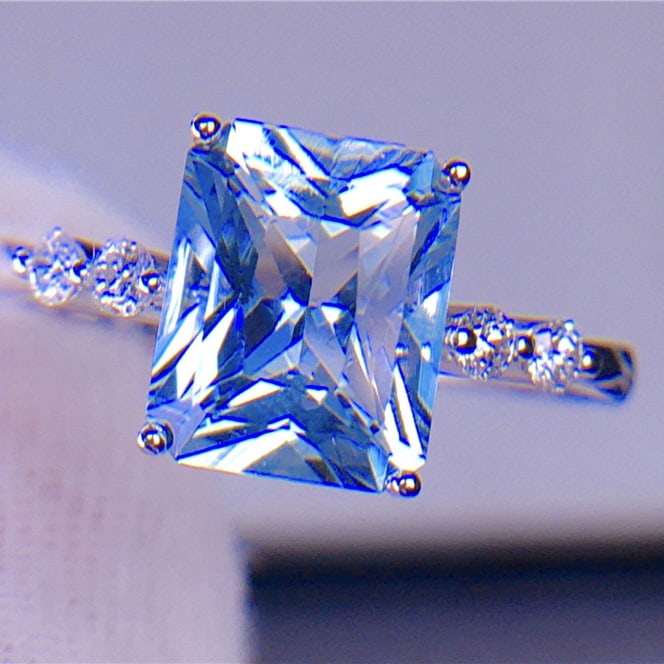 14k Gold 2.6 Ct Natural Aquamarine & Diamond Ring - 2