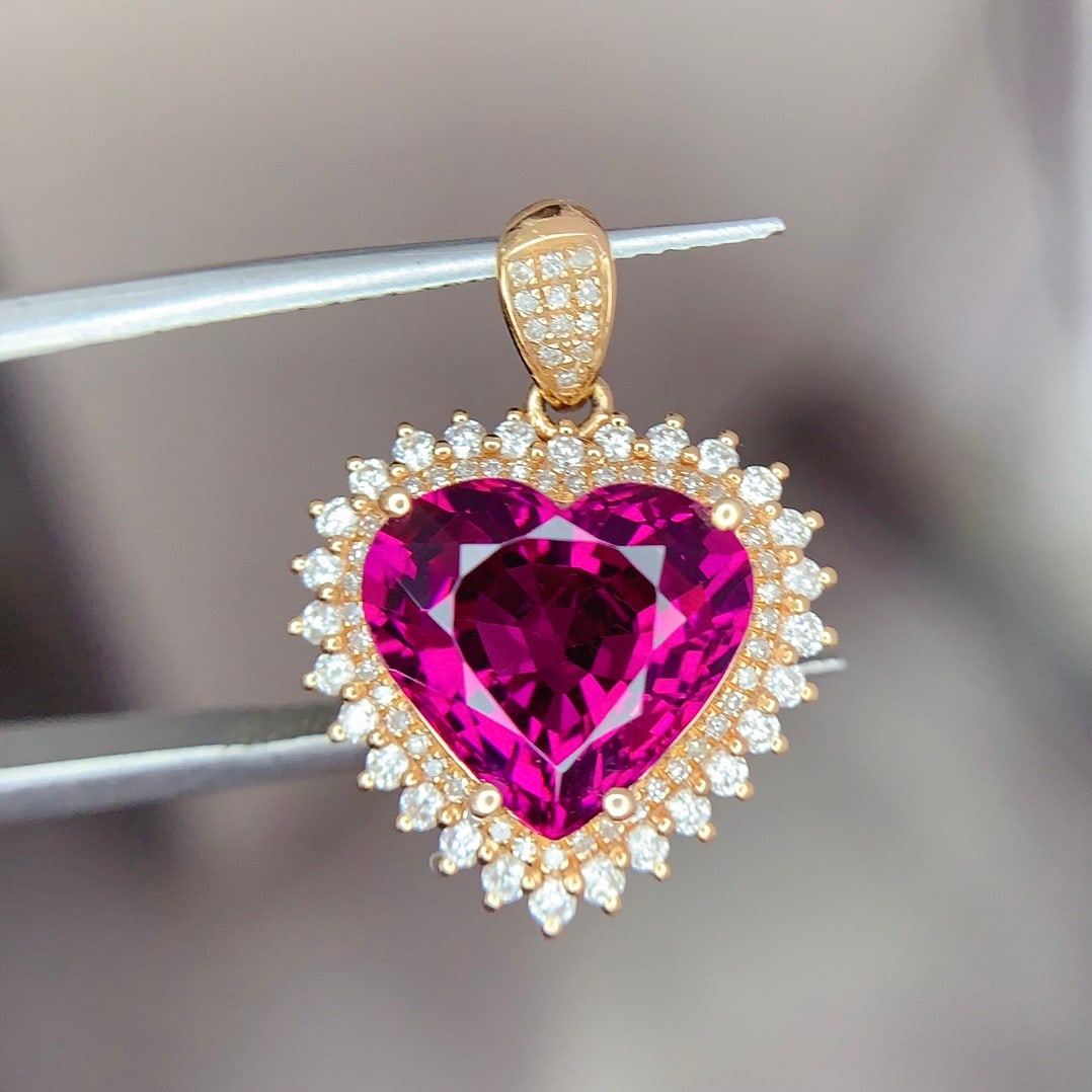 14k Gold 5 Ct Natural Garnet & Diamond Pendant( Without Chain ): Ref:231156080 // gold content:14k gold // main gemstone:garnet // shape:heart // carat weight:5ct // color:red // treatment:natural // // adjacent gemstone 2 : diamond // shape:round // clarity