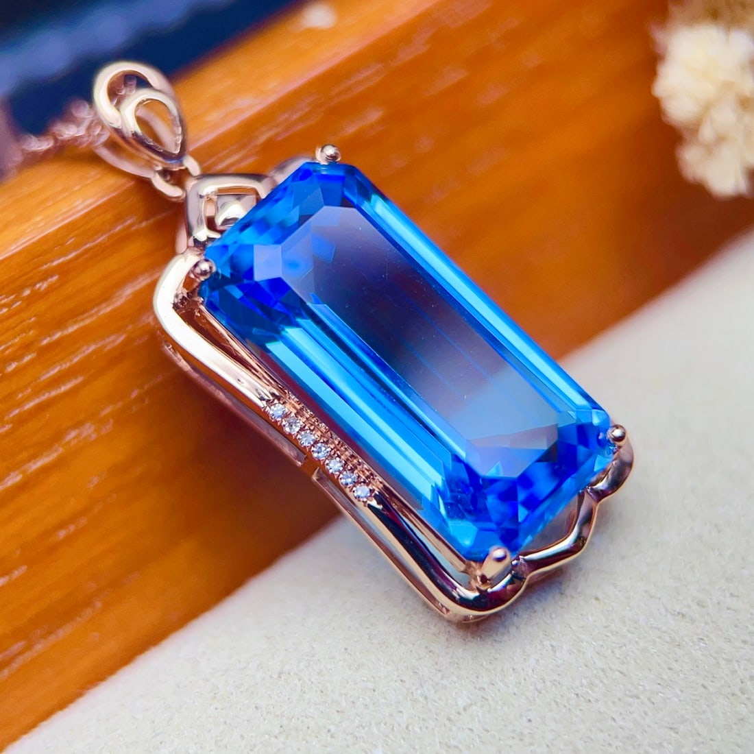 14k Gold 13.84 Ctw Natural Topaz & Diamond Pendant( Without Chain ) - 2