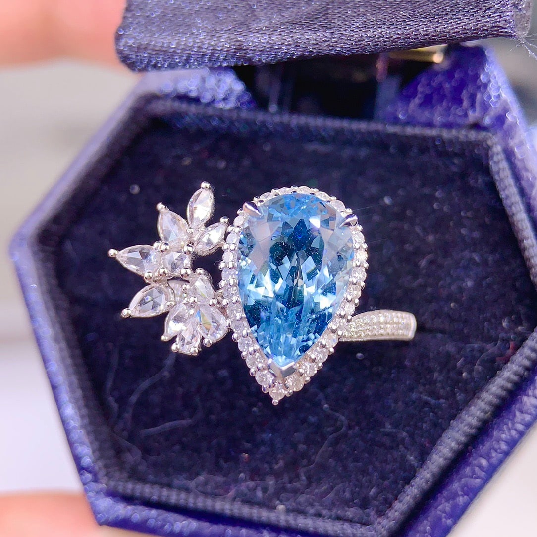 14k Gold 3.8 Ct Natural Aquamarine & Diamond Ring - 3