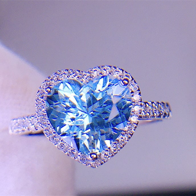 14k Gold 2.65 Ct Natural Aquamarine & Diamond Ring - 4