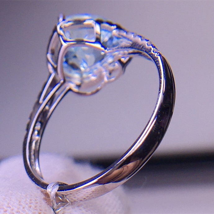 14k Gold 2.65 Ct Natural Aquamarine & Diamond Ring - 7