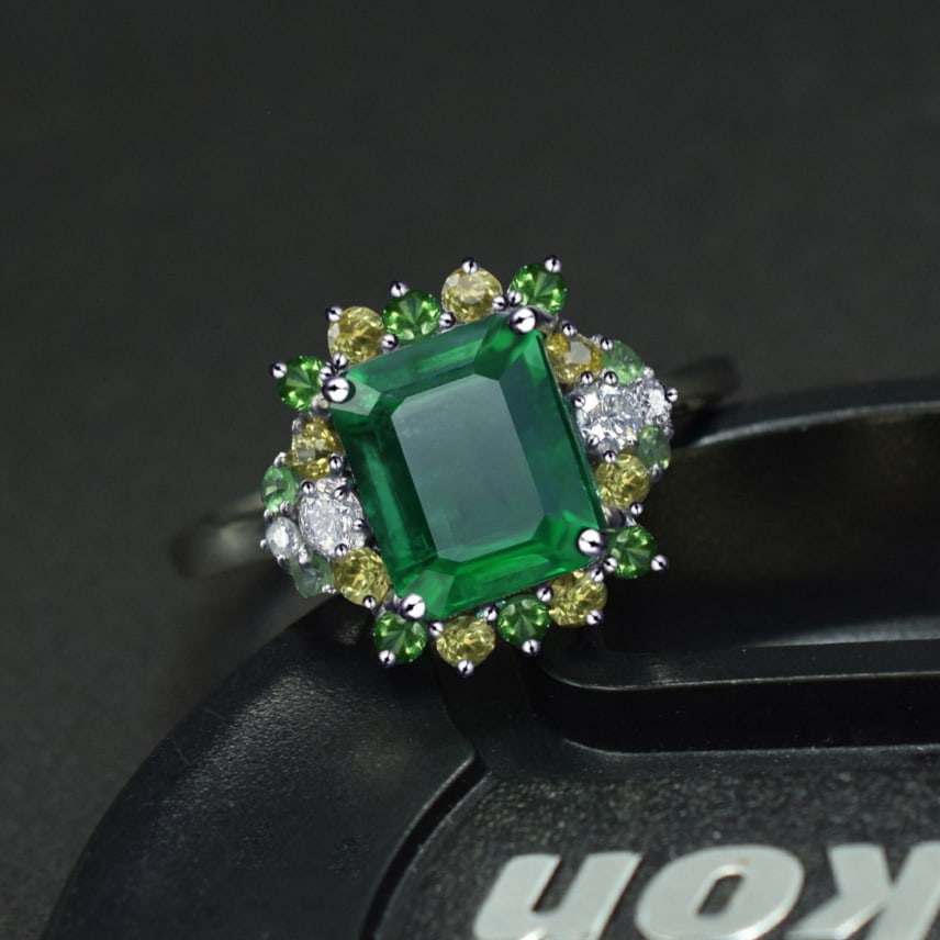 14k Gold 2.73 Ctw Natural Emerald & Diamond Ring - 2