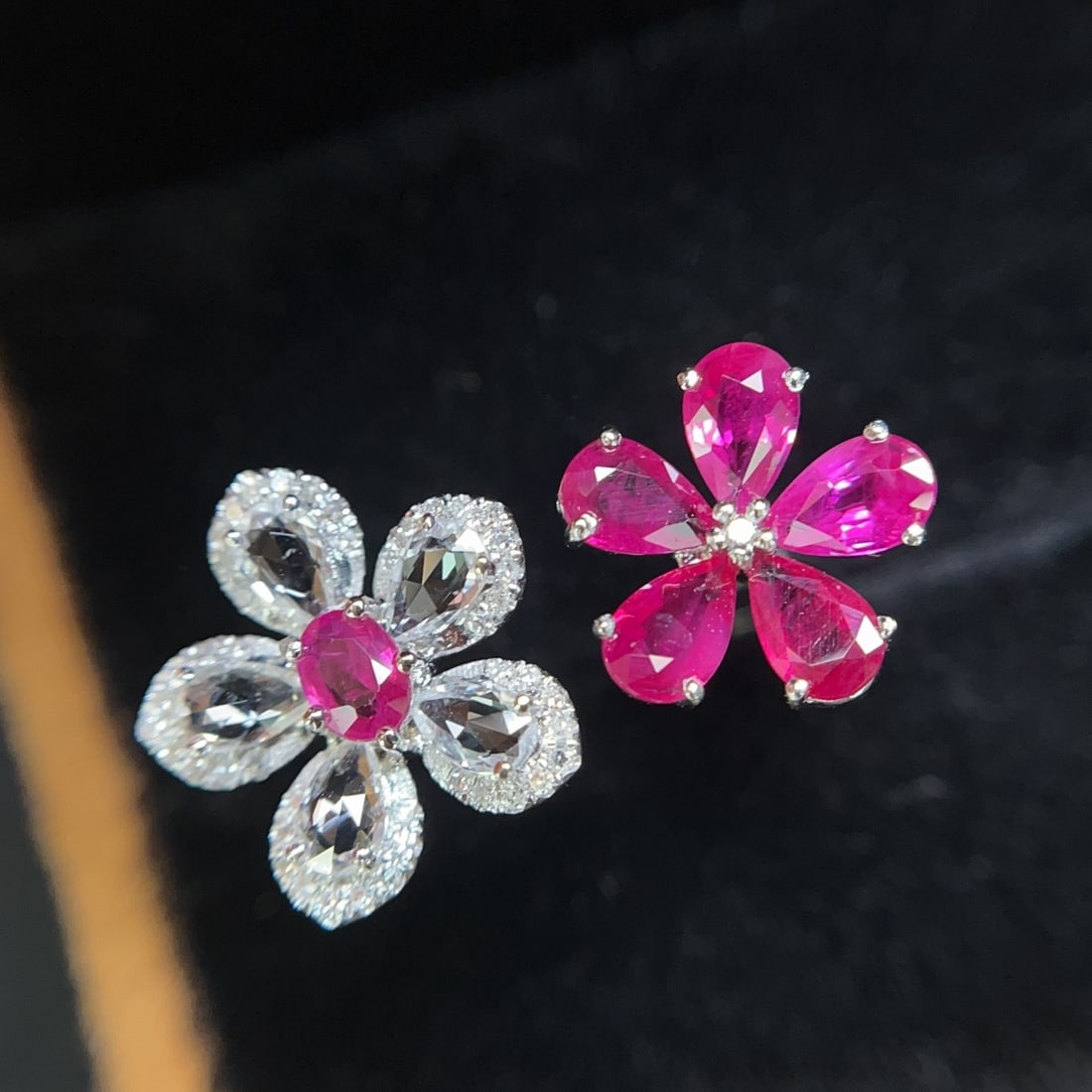 14k Gold 2.00 Ct Natural Ruby & Diamond & Sapphire Ring: Ref:231156118 // gold content:14k gold // ring size:7. 25us // // main gemstone:ruby // shape:multiple // carat weight:2. 00ct // color:red // treatment:natural // // adjacent gemstone 2 : diamond // 