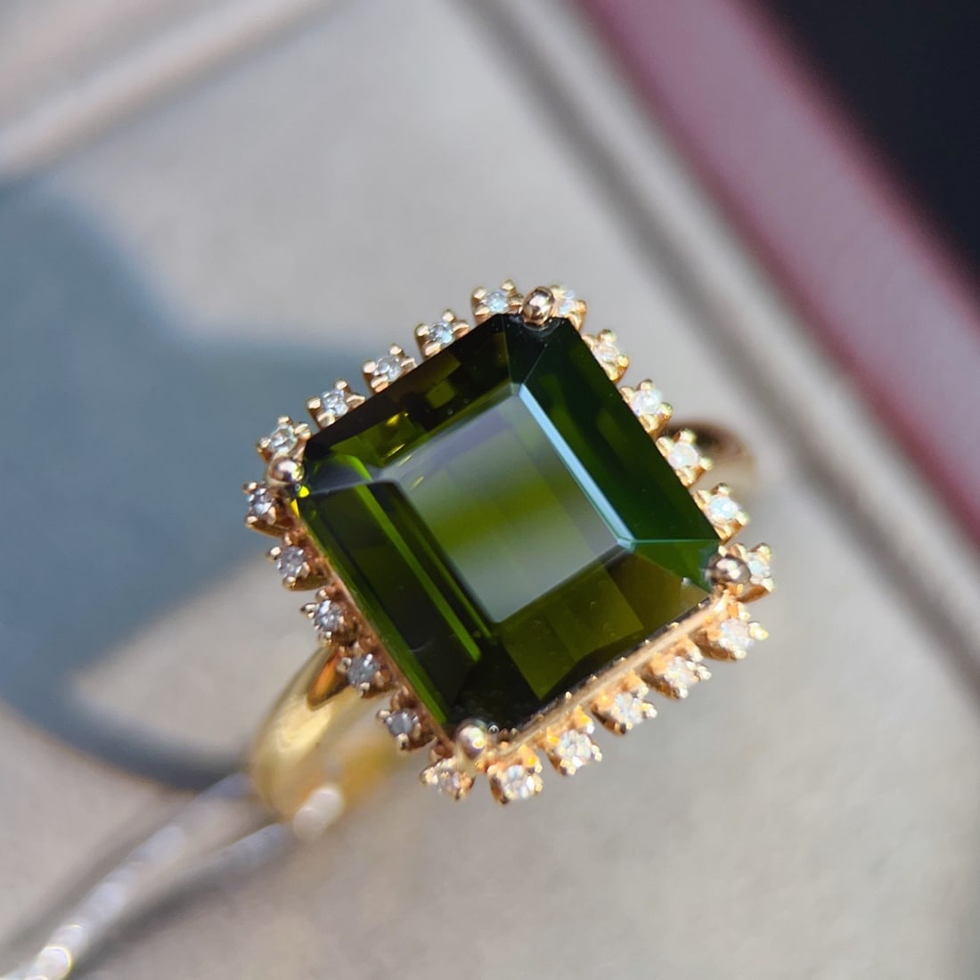 14k Gold 6.31 Ctw Natural Tourmaline & Diamond Ring: Ref:231156119 // gold content:14k gold // ring size:7. 25us // // main gemstone:tourmaline // shape:octagonal // carat weight:6. 2ct // color:green // treatment:natural // // adjacent gemstone 2 :