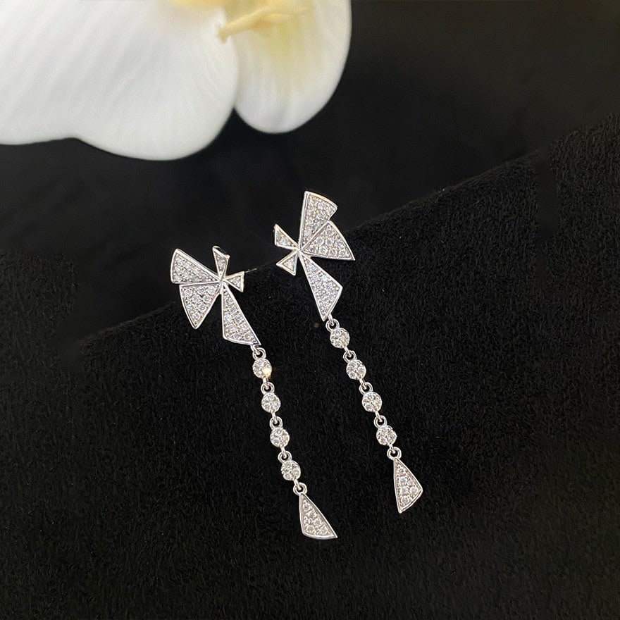 14k Gold 0.42 Ct Natural H Diamond Earrings: Ref:231156131 // gold content:14k gold // main gemstone:diamond // shape:round // carat weight:0. 42ct // clarity grade:vs-si // color:h // treatment:natural // cut grade:g // Condition: New Low