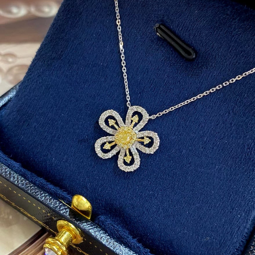 14k Gold 0.5 Ct Natural Color Diamond & Flowers Necklace - 3