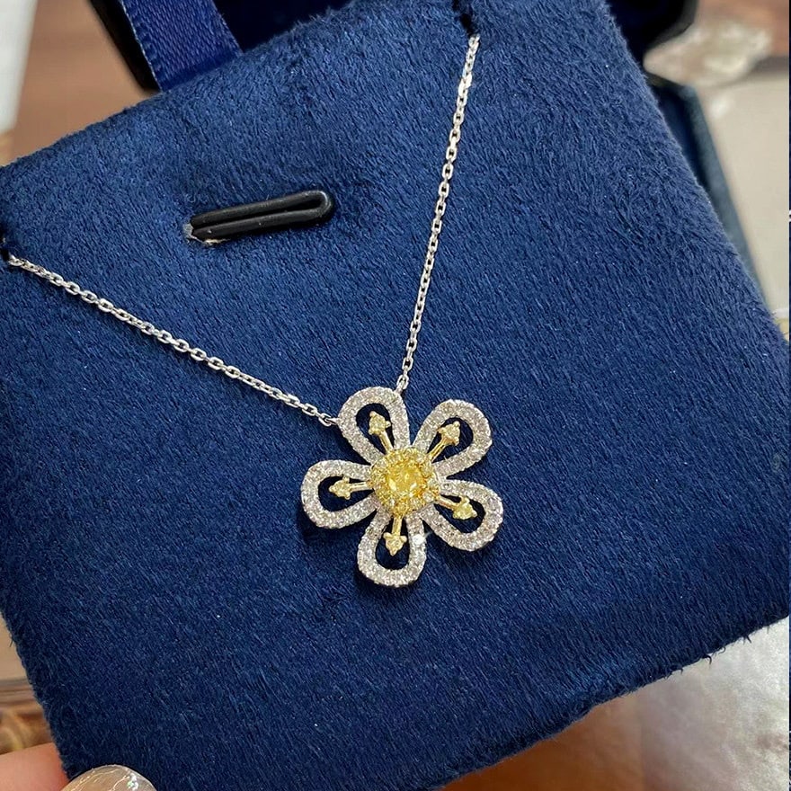 14k Gold 0.5 Ct Natural Color Diamond & Flowers Necklace - 4