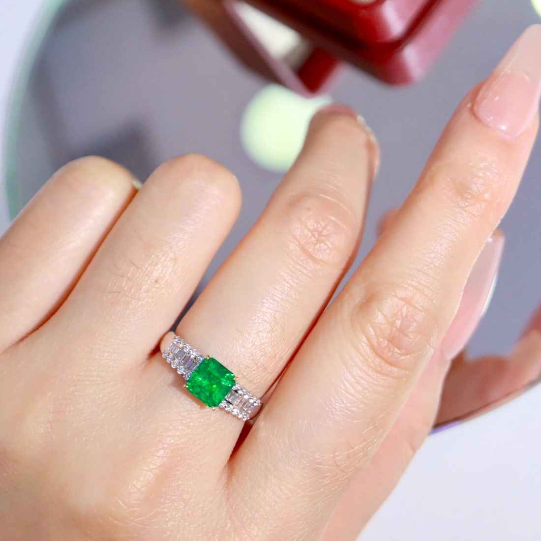 14k Gold 1.31 Ctw Natural Emerald & Diamond Ring - 4