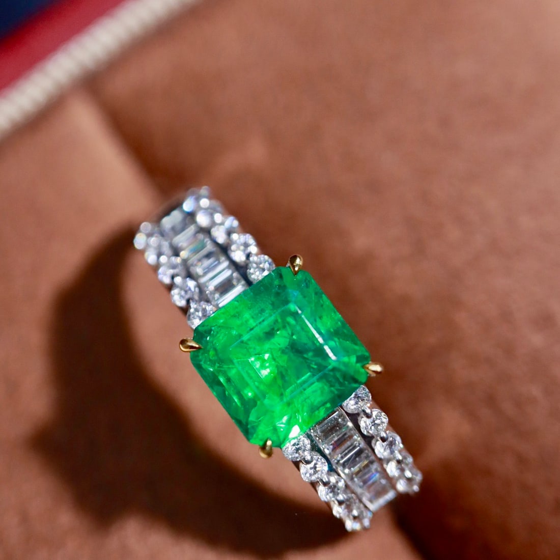 14k Gold 1.31 Ctw Natural Emerald & Diamond Ring - 6