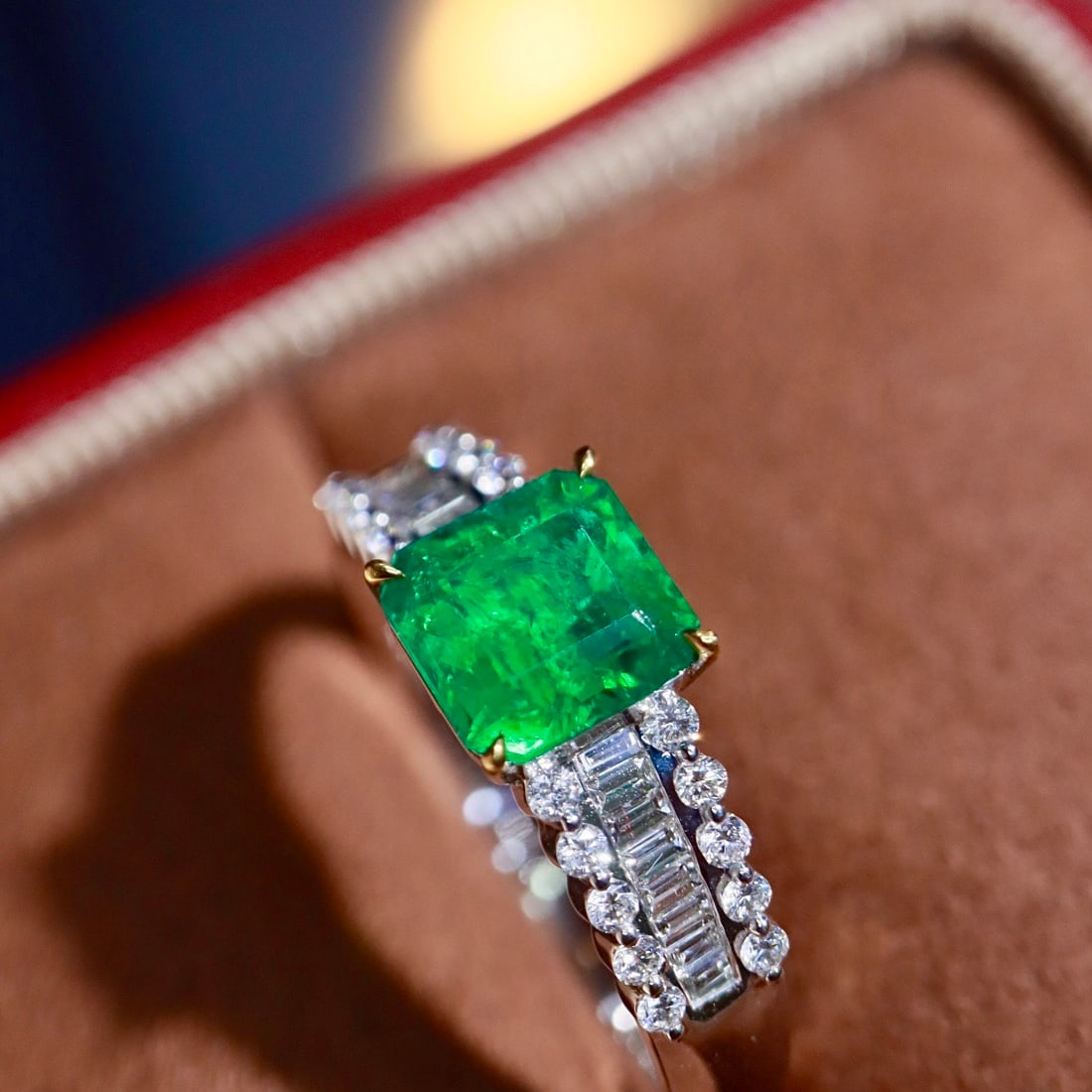 14k Gold 1.31 Ctw Natural Emerald & Diamond Ring - 7