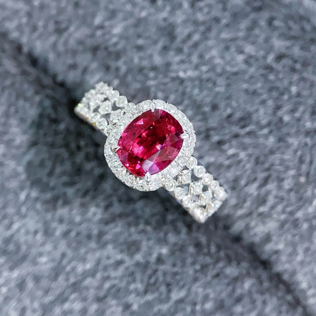 14k Gold 1.26 Ct Natural Ruby & Diamond Ring - 3