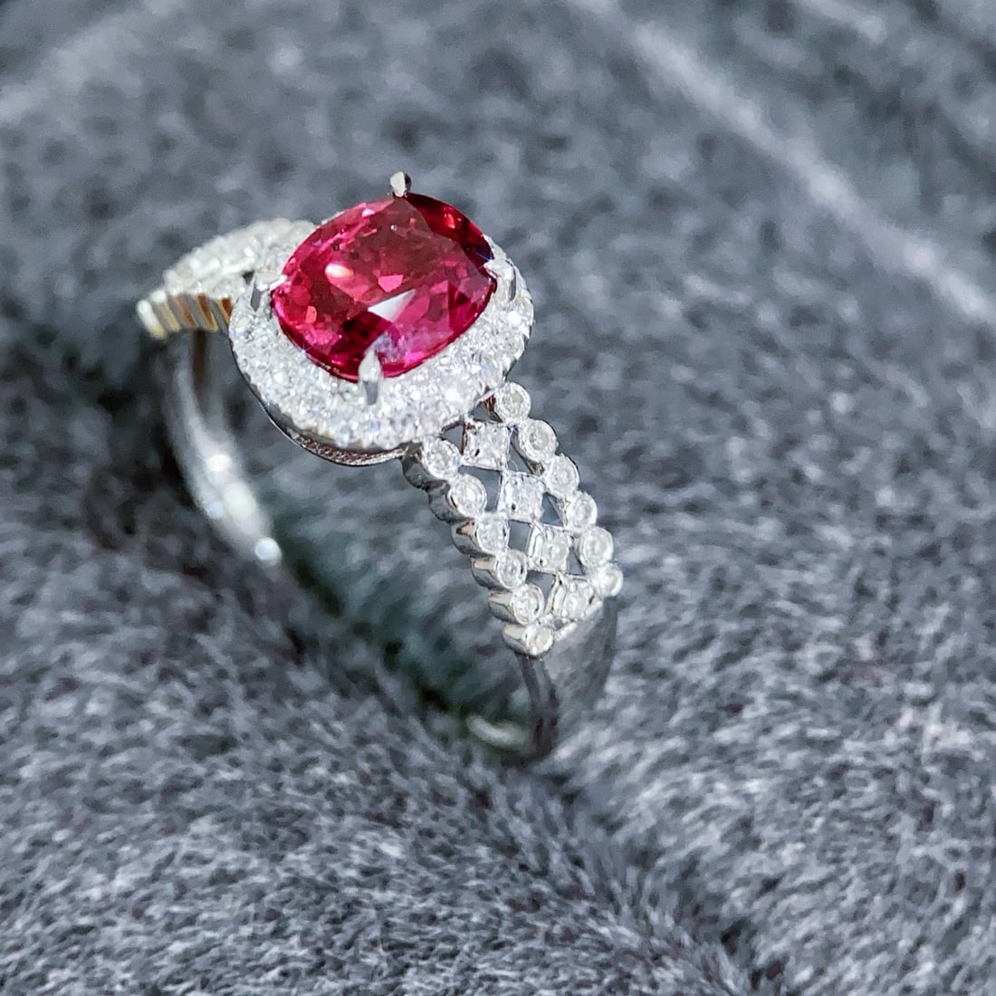 14k Gold 1.26 Ct Natural Ruby & Diamond Ring - 4
