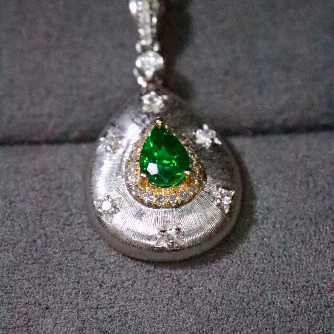 14k Gold 0.53 Ctw Natural Tsavorite & Diamond Pendant( Without Chain ) - 5