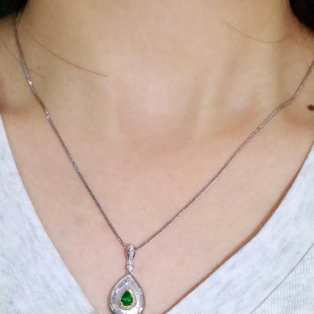 14k Gold 0.53 Ctw Natural Tsavorite & Diamond Pendant( Without Chain ) - 6