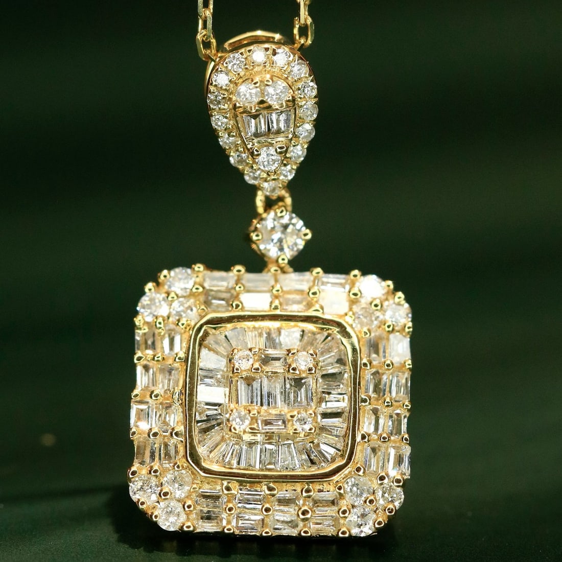 14k Gold 0.55 Ct Natural H Diamond Necklace: Ref:231156161 // gold content:14k gold // main gemstone:diamond // shape:multiple // carat weight:0. 55ct // clarity grade:vs-si // color:h // treatment:natural // Condition: New Low Estimate: