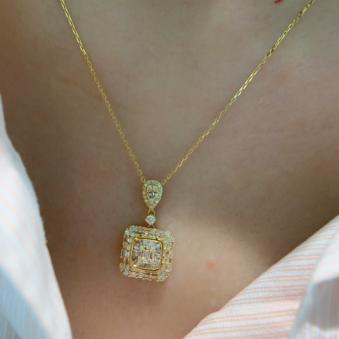 14k Gold 0.55 Ct Natural H Diamond Necklace - 4