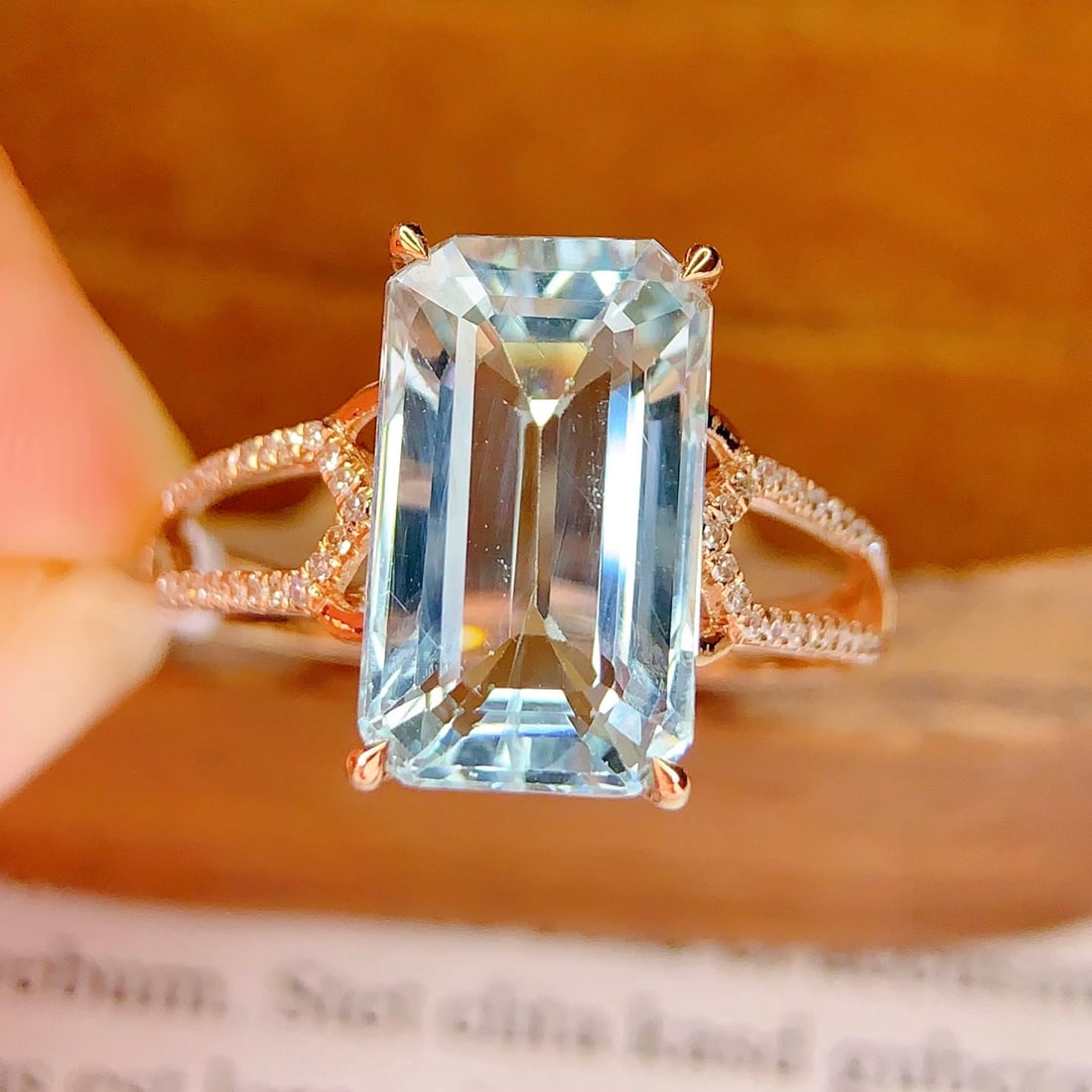 14k Gold 4.8 Ct Natural Aquamarine & Diamond Ring - 5